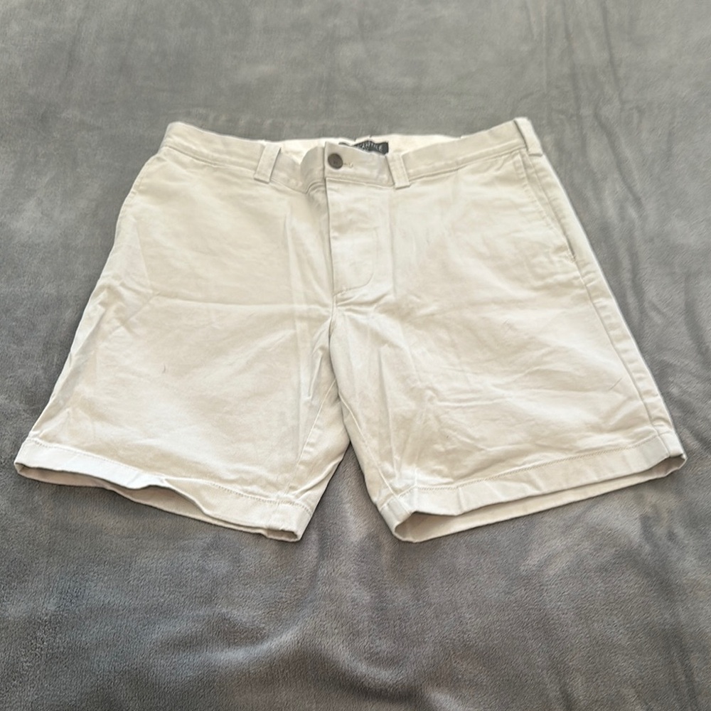 Cream Cargo Shorts with Classic Style and Mid-Thigh Length